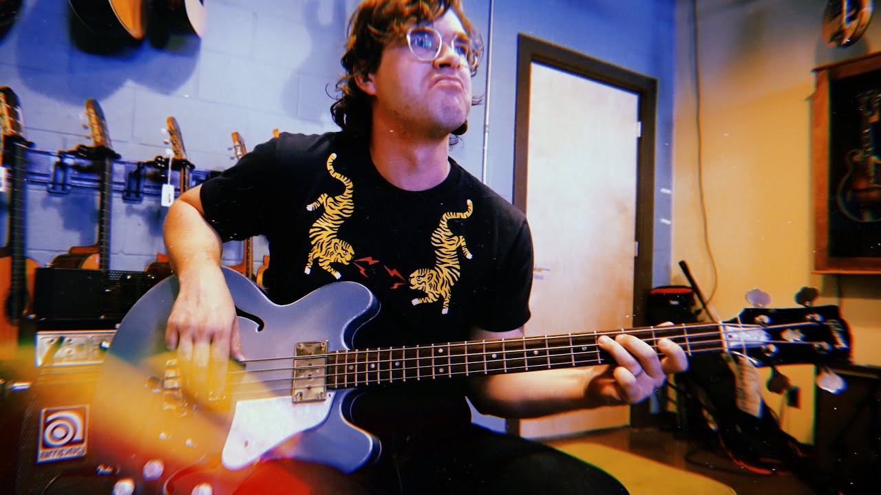 Я нашел самый крутой бас в Нэшвилле