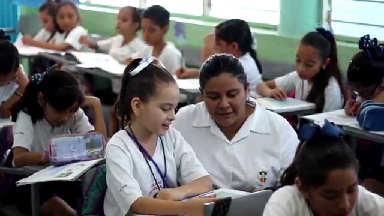 Auxiliar Educativo En El Campo De La Intervención