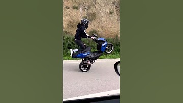 Aprilia SR50 Stunts