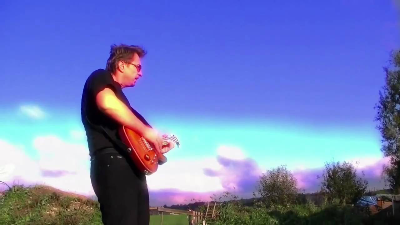 FreeMan - Powersong - Freeman plays TROYAN DRUMS