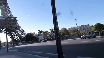 Walk across the Pont d