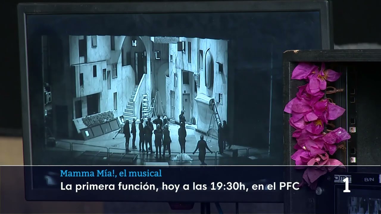 TVE Informativo Cantabria -Montaje del musical "MAMMA MIA!" en el Palacio de Festivales de Santander