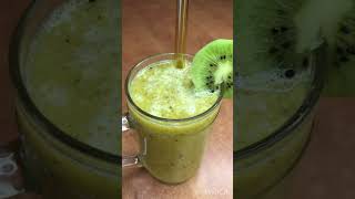 Merveilleux Smoothie Plien De Vitamines C Pour Bien Commencer Sa Journée