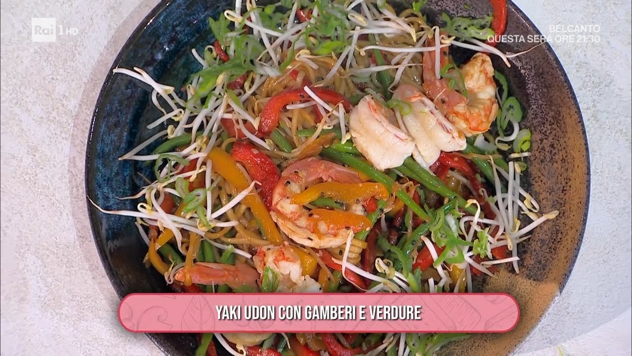Yaki udon con gamberi e verdure - È sempre mezzogiorno 24/02/2025