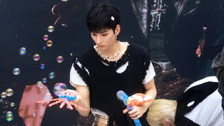 [4K] 240512 Xdinary Heroes O.de - 꿈을 꾸는 소녀 _ Blue Dream Media fansign event 엑스디너리 히어로즈 오드 직캠