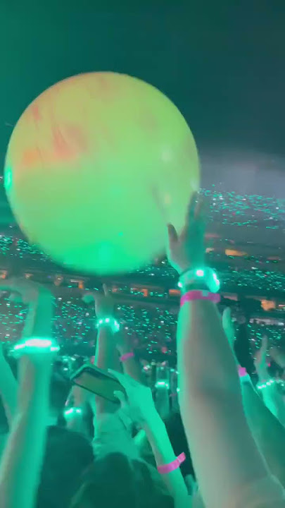 Coldplay Paradise at MetLife Stadium 2022