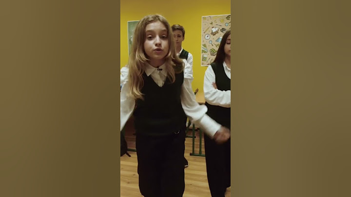 Девки дepyтся из-за парня?! 😱 #shorts #школа #конфликт #одноклассники #дружба #отношения #драка