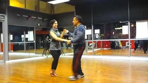 Salsa Intermediate  Combinations With  Victor & Julia