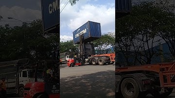 Container Transport in Vietnam || ViralHog