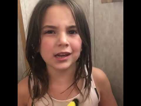 Hija de Tony Stark pide que no la acosen