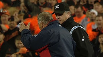 ATL@SF Gm 2: Cox ejected for arguing a play at first