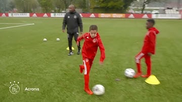 AFC Ajax u10 dribbling II