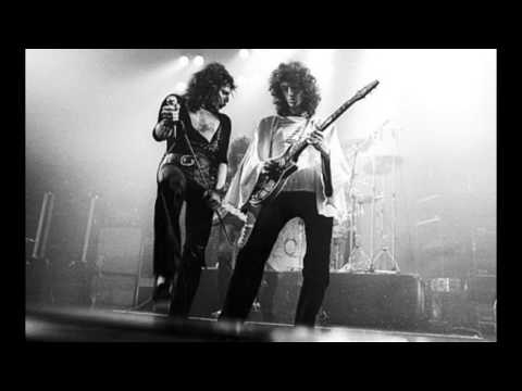 Brian May Remembering Freddie Mercury
