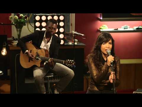 Indila - S.O.S.  (Live - Paris)