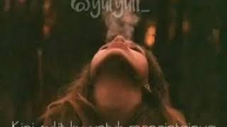 Story wa terjebak di antara dua hati | buat yang galau