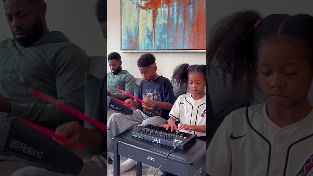 Name that tune! Baby girl dropped in and said follow me! Big bro said “I know this one” 😎