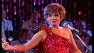 Shirley Bassey -Send In The Clowns-
