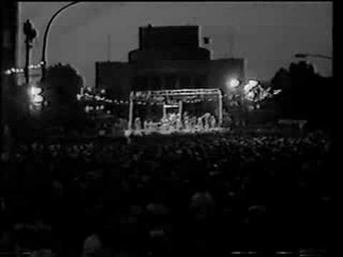 Mikis Theodorakis in East Berlin 1987: 07 Mana mou kai Panagia-Margarit...  Margaro