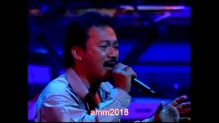 SWEET CHARITY LIVE ESPLANEDE   BAGAIKAN BERMIMPI chords