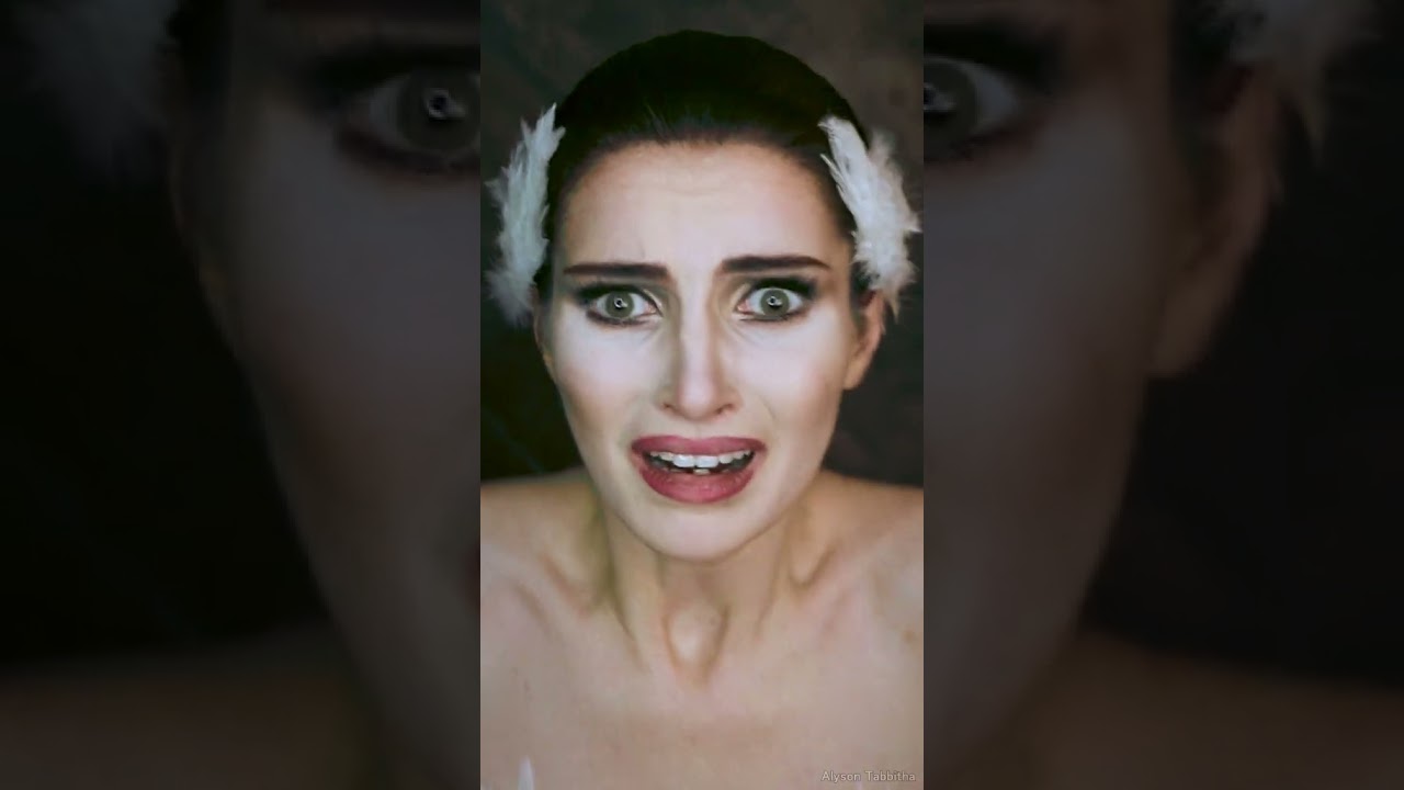 Black Swan 🖤🦢 Spooky season is here! #cosplay #natalieportman