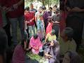 ভাইরাল বৃষ্টি বসে রয়েছে এখানে
