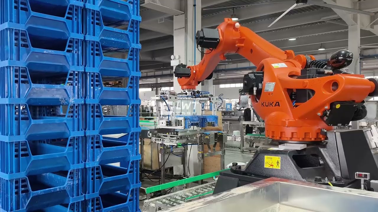 Robot Unbundling Machine - Robot Depalletizer - Bottle Turning - Belt Conveyor