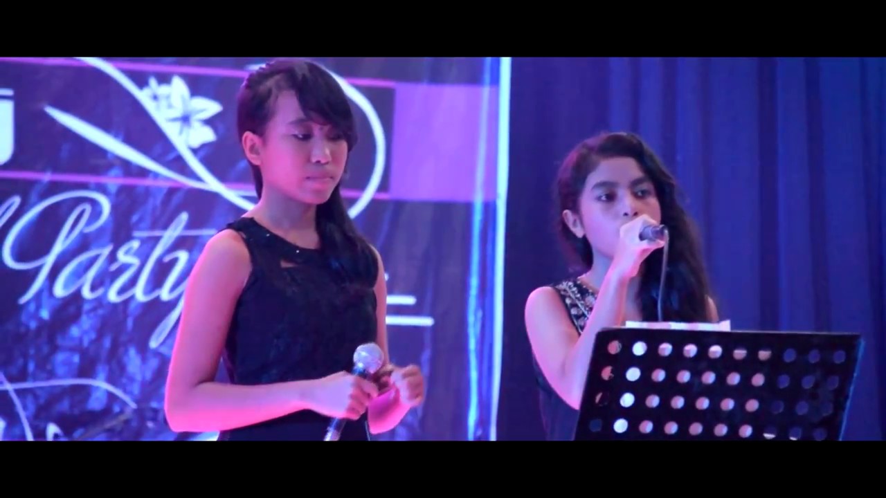 dua gadis ende bersuara merdu