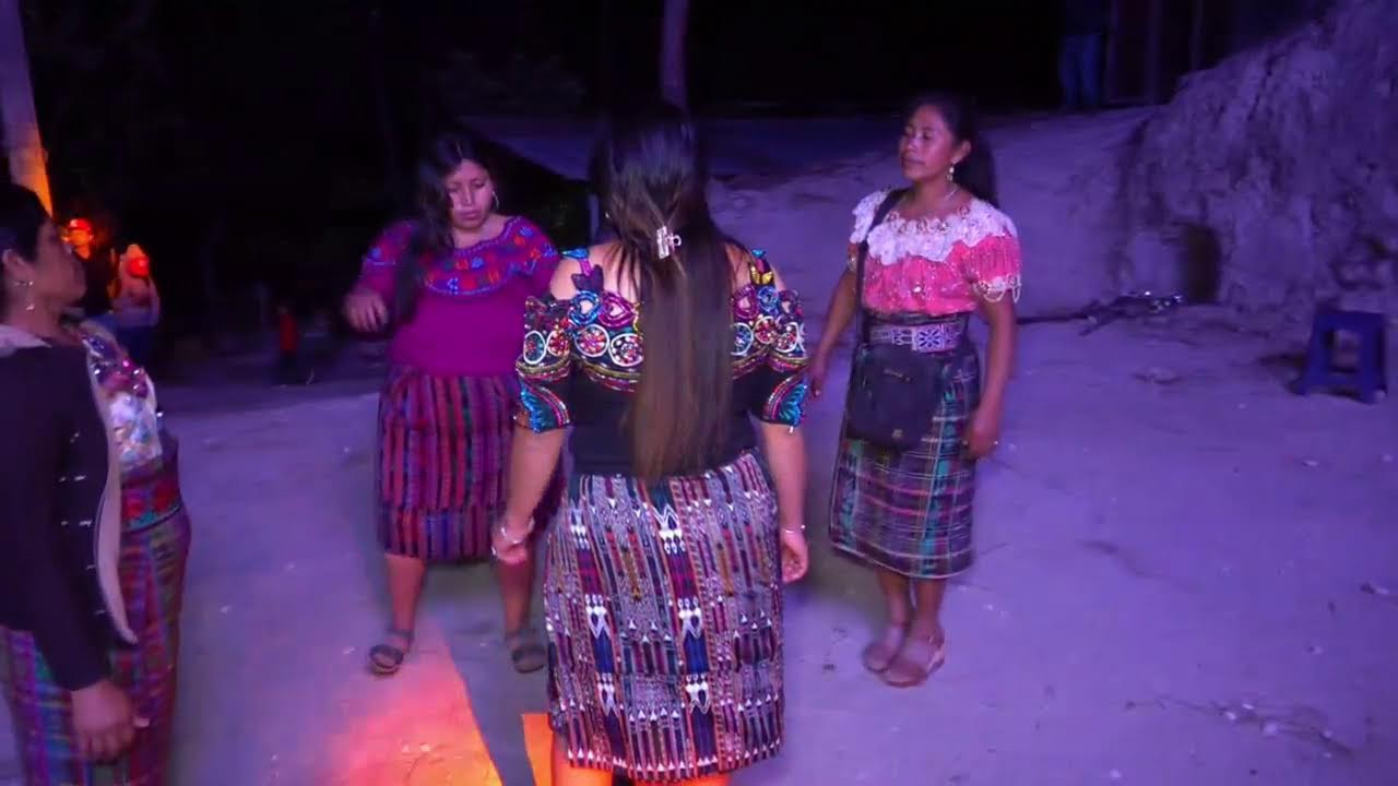 BAILE SOCIAL DESDE LAS CRUCES PACHILIP JOYABAJ AMENIZA ORQUESTA LA SABROSURA