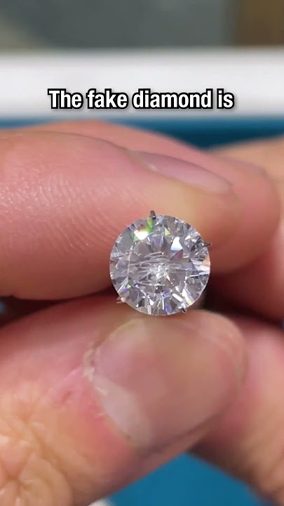 How to Tell if a Diamond is REAL or FAKE using the SCRATCH TEST