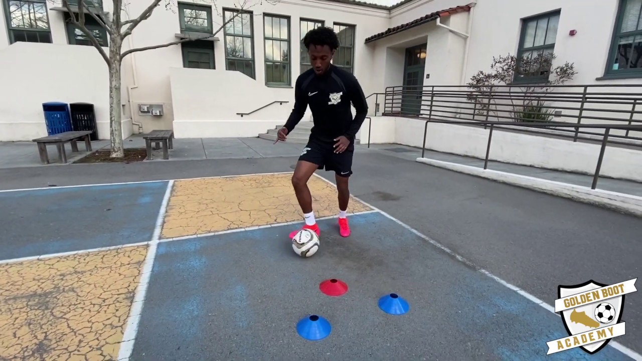 BALL MASTERY SOCCER SKILLS - YouTube