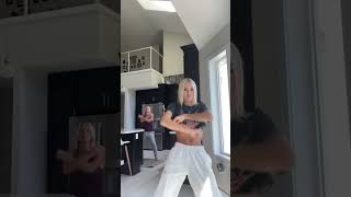 my mom ? youtube dancing mom