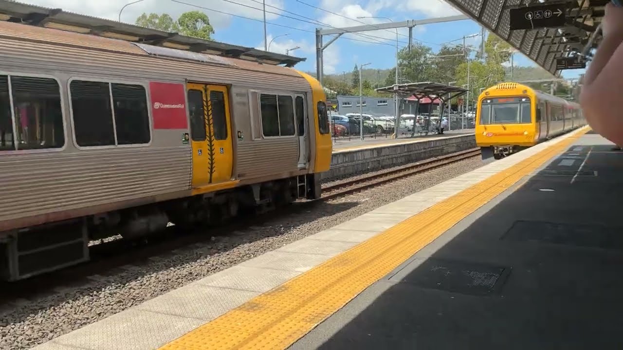 (REAR) SMU 210 and 209 on pf 2 and SMU 205 and 20u on pf 1 at Grovly 