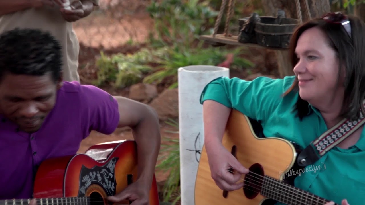 Liela en Mervin - Halala Afrika