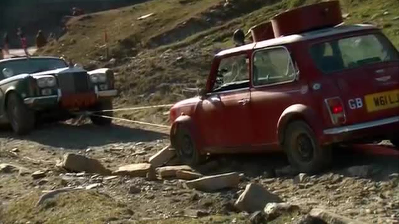 A Mini winches a Rolls | Top Gear Christmas Special 2011