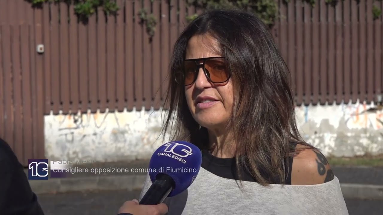 Fregene, viale Castellammare abbandonata. L'opposizione: “Dov'è la piazza?” - Canale 10