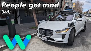Waymo gets honked and sworn at in Beverly Hills | JJRicks Rides With Waymo #171
Huge HUGE thanks goes out to Sky & Ollie for guiding me around LA. Check them out:
https://www.youtube.com/@AutonomyCentral
https://x.com/skyislandx
Thanks for watching! Visit https://jjricks.com to easily search and view all timestamps in the series.
Check out the whole series playlist: https://jrj.pw/waymo
✉️ Contact ✉️
https://twitter.com/jjricks_
https://reddit.com/u/jjricks
joel@jjricks.com
♥️ Support the series ♥️
Thanks so much to the patrons for making this video possible! https://patreon.com/jjricks
One-time donation: https://ko-fi.com/jjricks
Waymo Phoenix referral code for $10 off your first ride: JOELHFGS
Thank you!
Timestamps:
00:00 Ride continues
10:28 Unprotected right
13:50 Beverly Hills shopping district
16:52 Kinda silly merge, Waymo gets honked at. Totally deserved
21:15 Unprotected left
25:20 Unprotected left
29:30 Really tight alley
29:55 Tight squeeze and angry guy
31:45 Aggressive tight lane change Waymo gets honked and sworn at in Beverly Hills | JJRicks Rides With Waymo #171