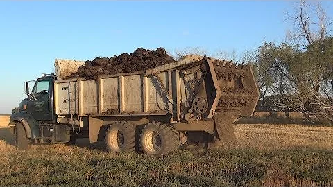 Cool Manure Video Hauling Spreading and Bedding