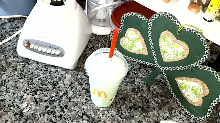 Copycat McDonald's Shamrock Shake ☘