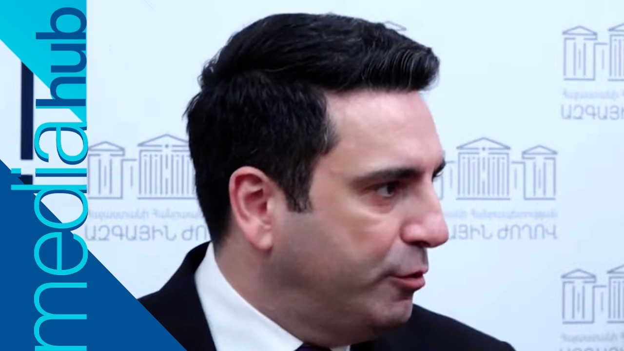 «Լսի՛»․ Ալեն Սիմոնյանը «ջերմ» շփման մեջ է լրագրողի հետ