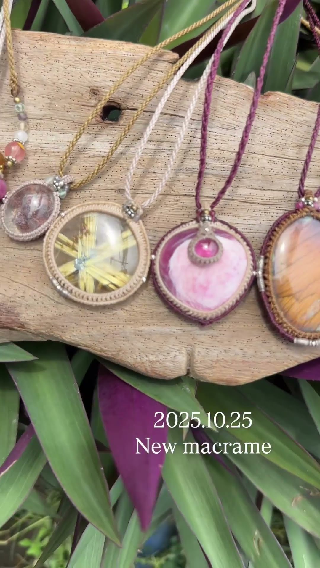 マクラメ手作りネックレス マクラメ】初級ペンダントトップ。販売中の制作キットの解説動画