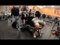 22 YEAR OLD BENCHES 475!! PLUS I GET ROASTED FOR MY LEGS SIZE?!