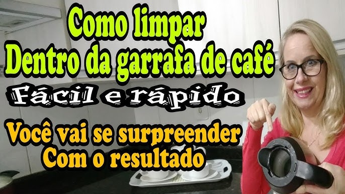 Dá para lavar a garrafa de café com água fria?