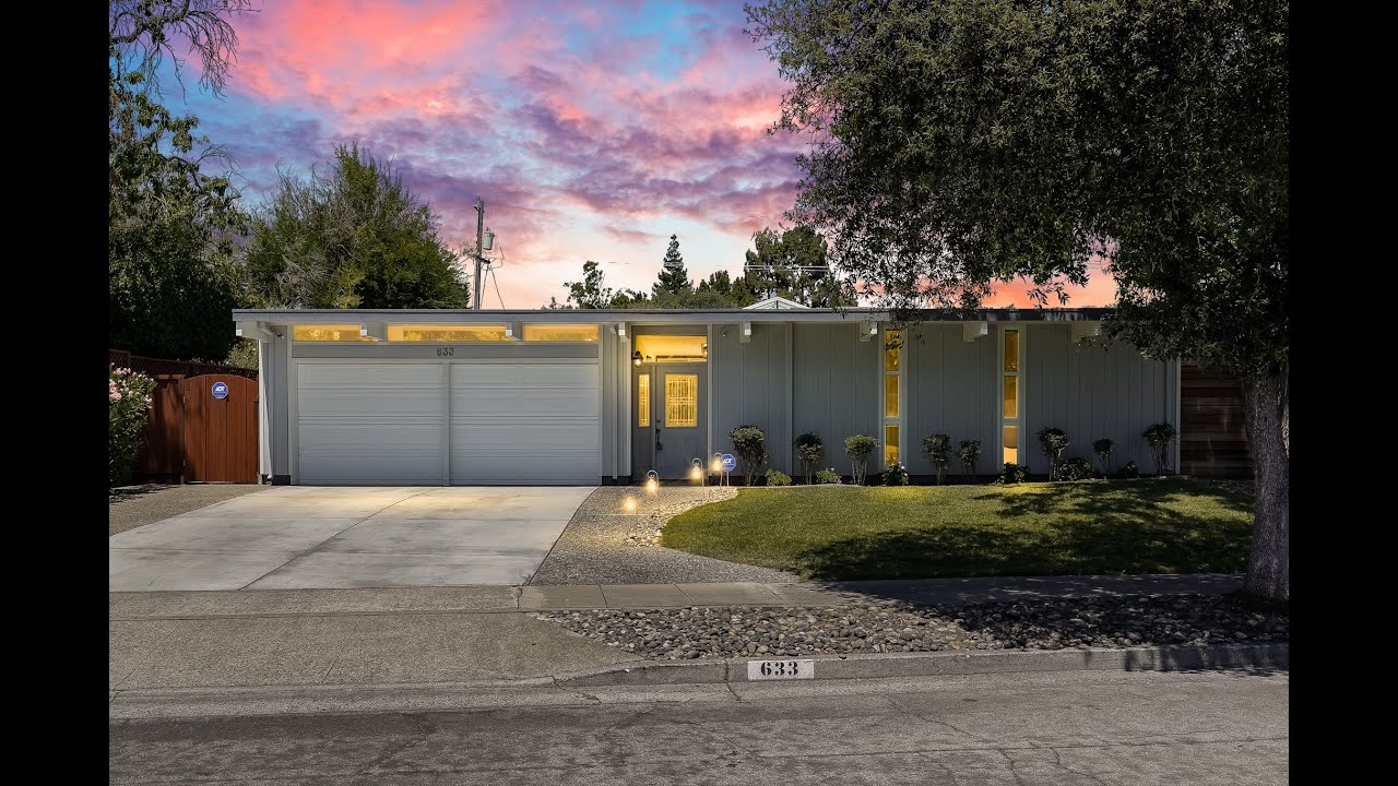 Peaceful Eichler home in Sunnyvale's Fairbrae neighborhood