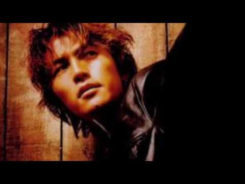 B'z 君を今抱きたい 〜 OUT OF THE RAIN