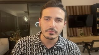 What The Camera Neglected To Show About The Tinder Swindler