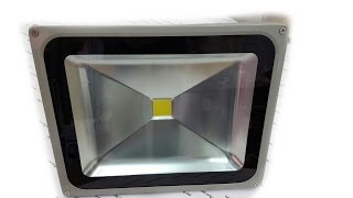 LED Прожектор цена 3.5$ | Мир Света(Прожектор светодиодный 10-20-30-50ват Мир Света продажа оптом и в розницу. Все виды осветительных приборов,люст..., 2016-06-12T21:05:12.000Z)