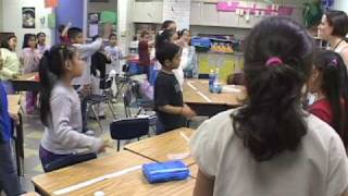 Shaping the Way We Teach English: Bilingual Primary