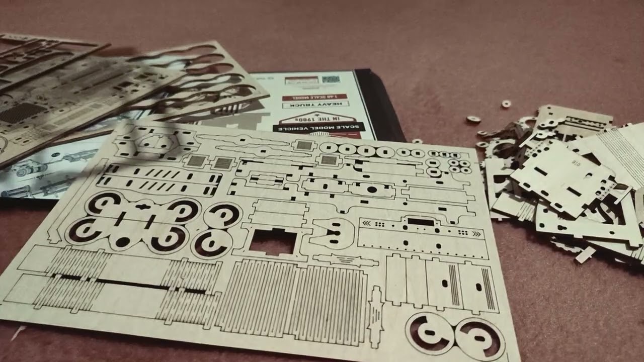 ASMR, sonidos relajantes de piezas de madera, papel y lija. No talking.