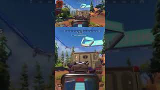 They pushed the wrong rampart #apexlegends #apex #apexlegendsclips #apexfunny #apexhighlights @hifromjeff