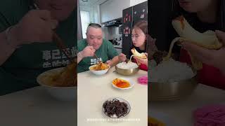 大きなチキンレッグはあなたが自分で私にくれたもので、私を責めることはできません